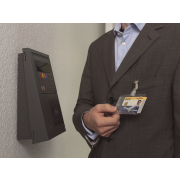 Visačka na 2 plastové karty so štipcom DURABLE 85x54mm 25ks