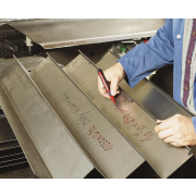 Permanentný popisovač edding 330 červený