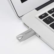 Flash disk USB Premium Q-CONNECT 2.0 16 GB
